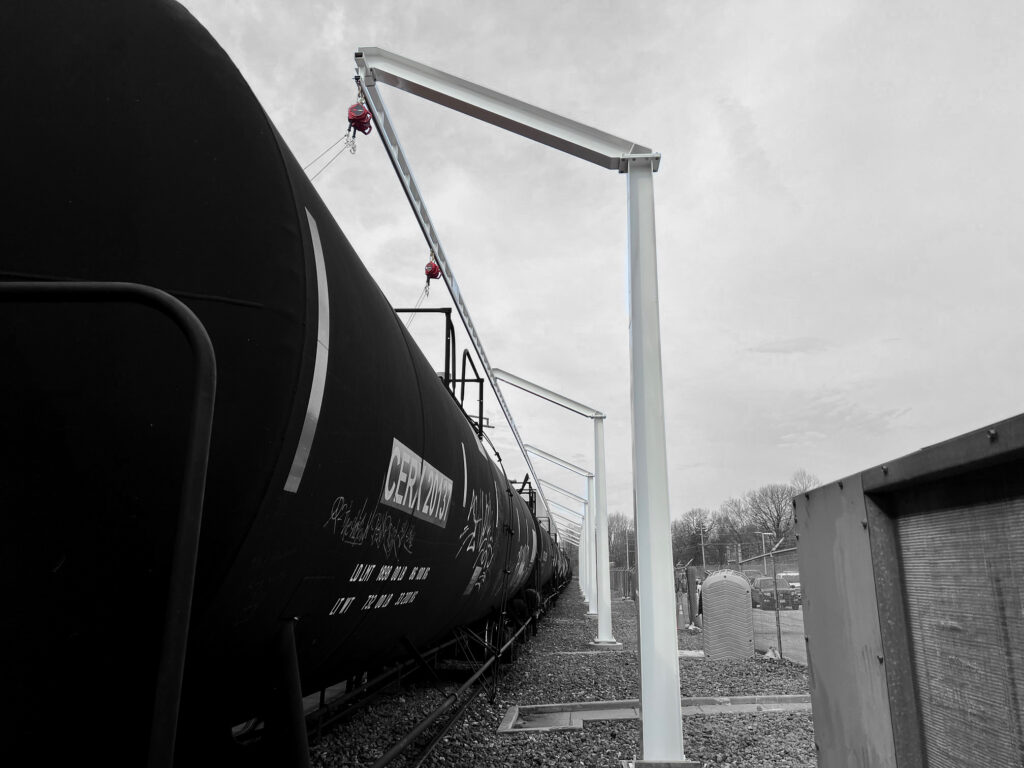 pwi train car fall protection 1
